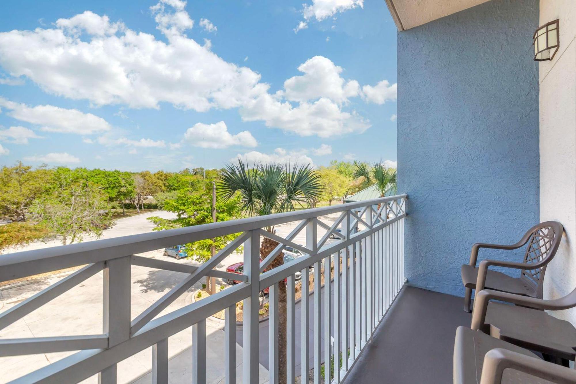 Best Western Naples Plaza Hotel Vineyards Luaran gambar
